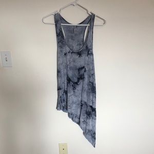 Color Thread blue tie dye tank top!